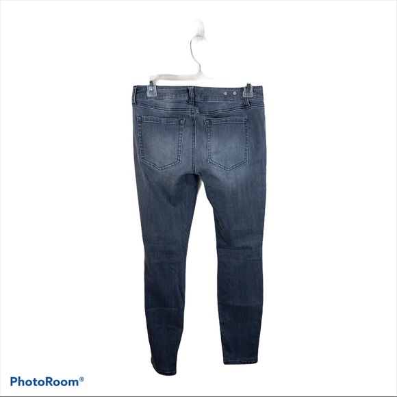 Cabi Zipper Detail Gray Skinny Jeans Style 5167  [221] - Picture 3 of 4